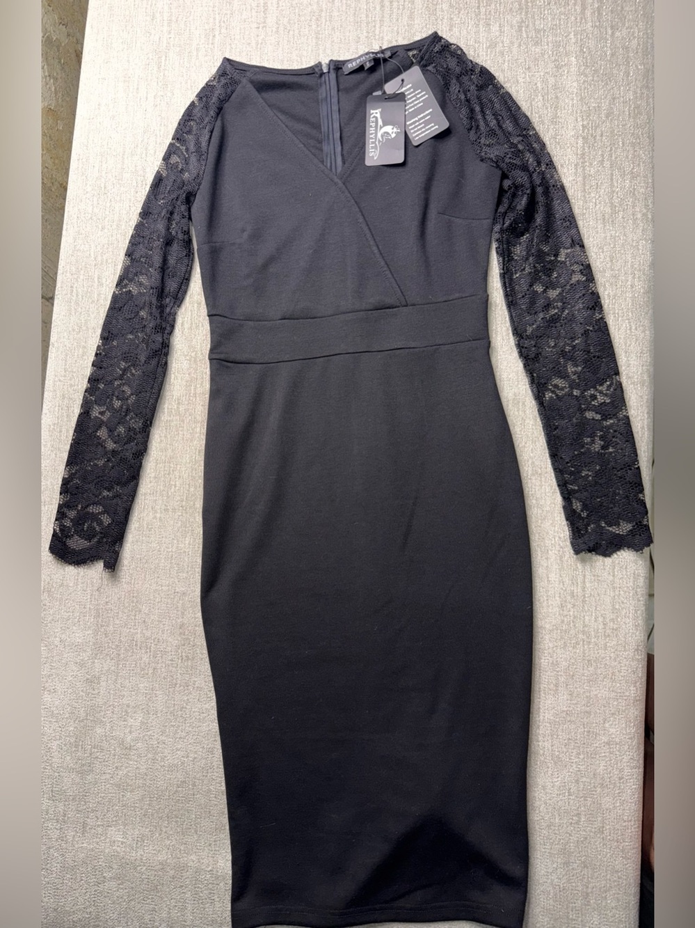 NWT Rephyllis Black Lace Sleeve Bodycon Midi Dress Size Small